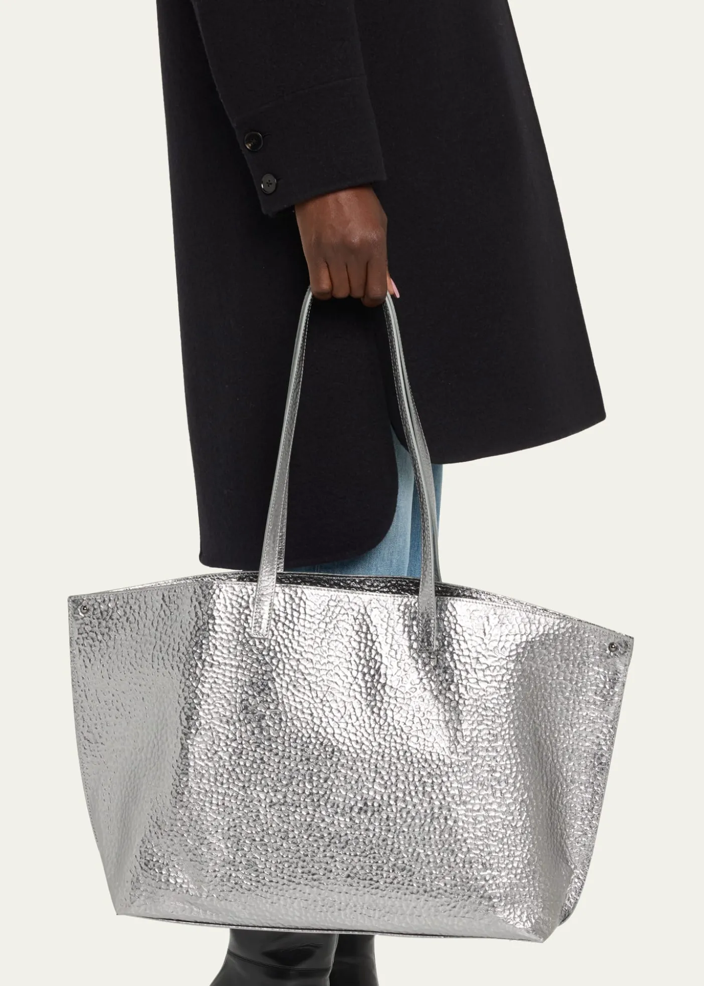 AkrisAi Medium Hammered Shoulder Bag
