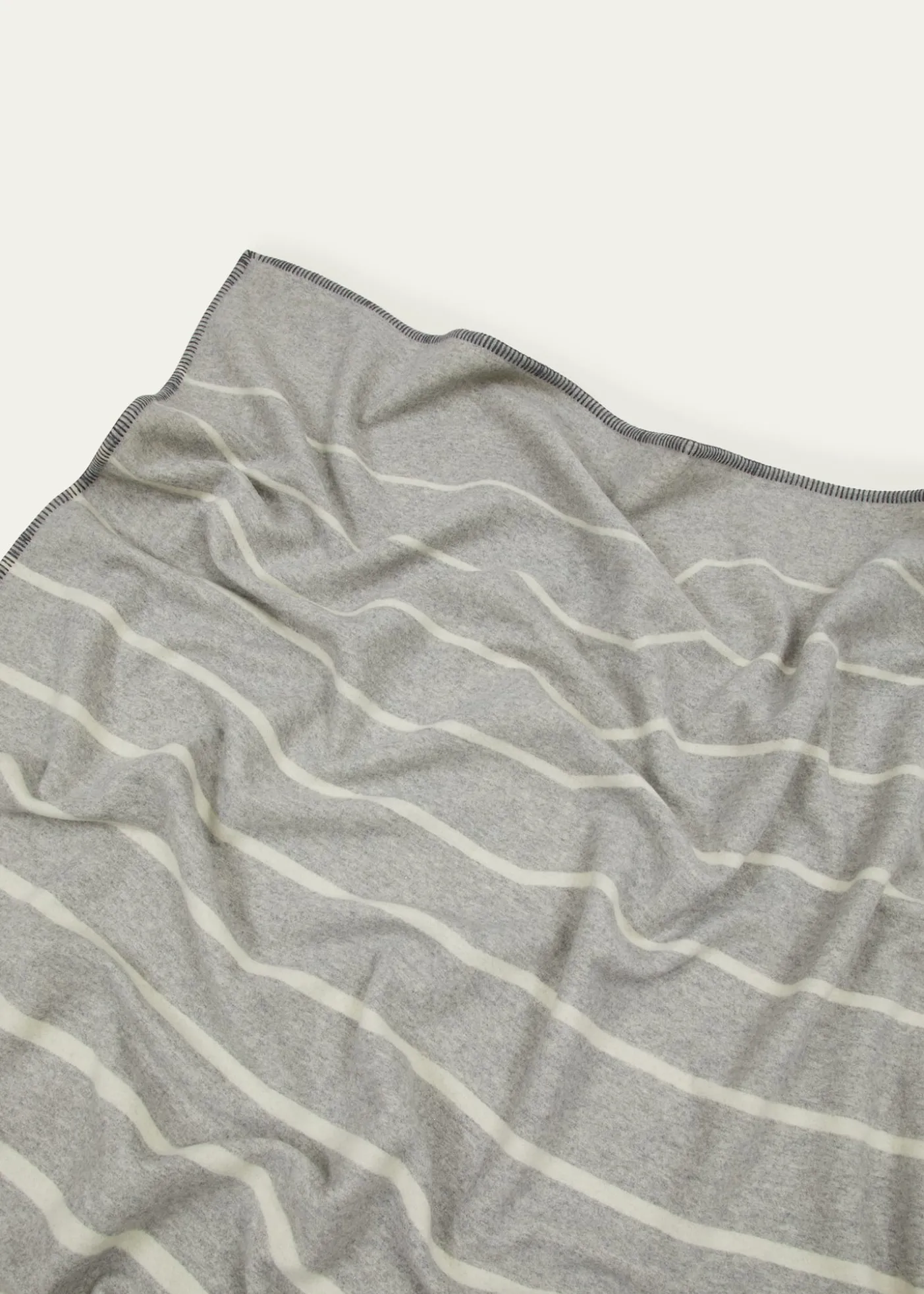 LANEROSSIOptical Double-Face Reversible Wool/Cashmere Throw, 51" x 70"