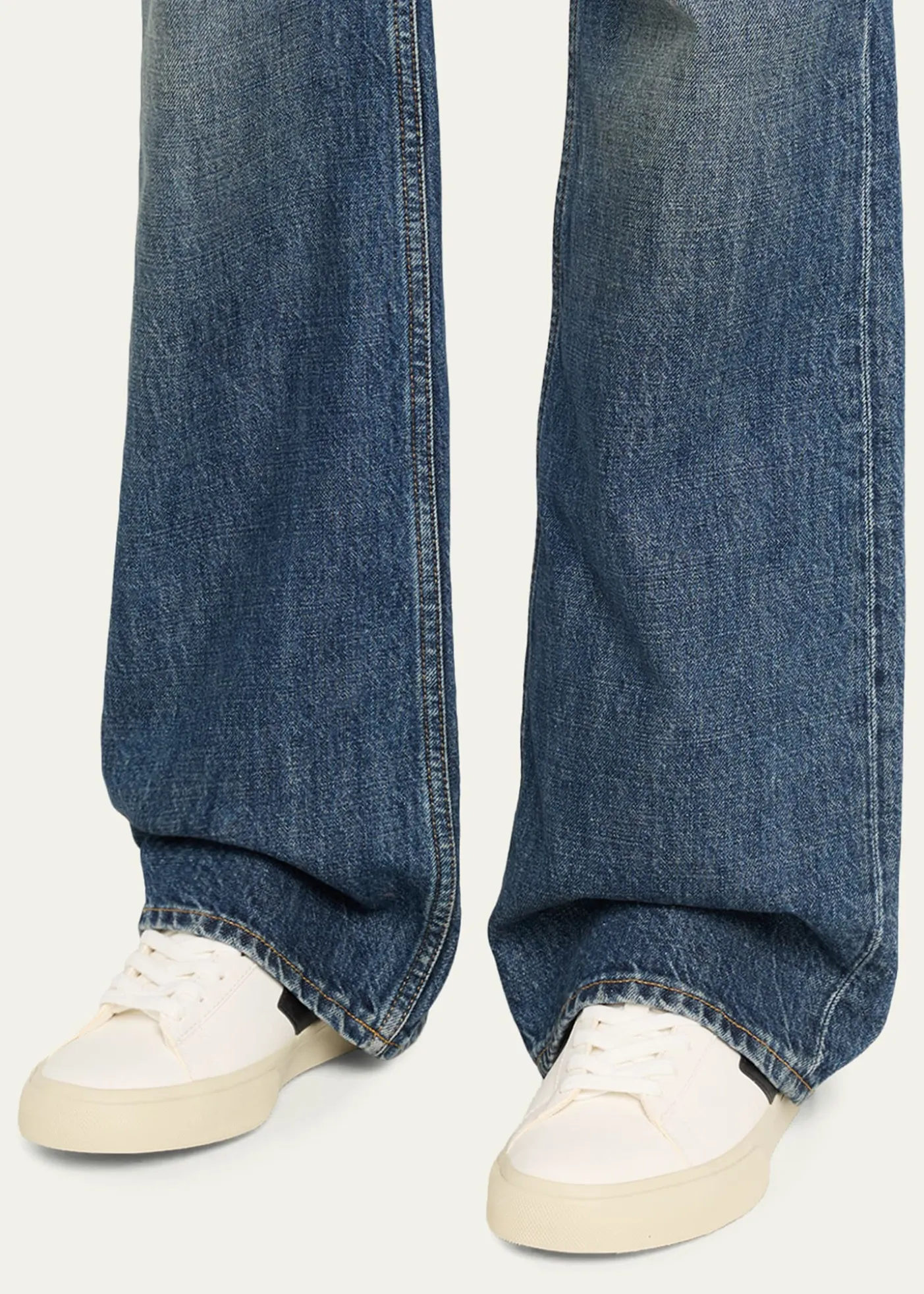 VEJACampo Bicolor Leather Low-Top Sneakers