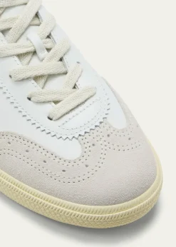 VEJAVolley Bicolor Low-Top Sneakers